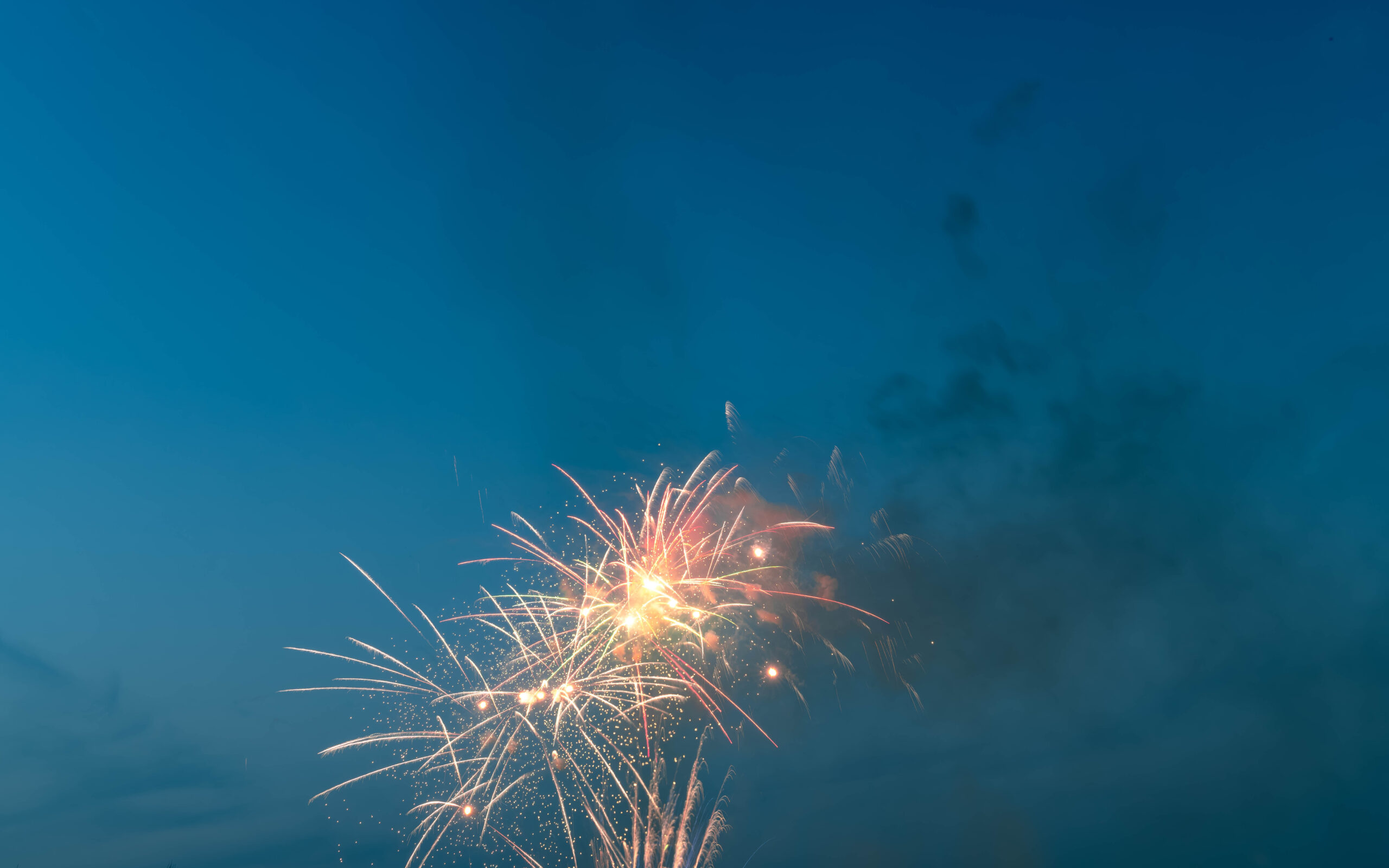 정월대보름 불꽃놀이 - 겨울 하늘을 수놓는 불꽃